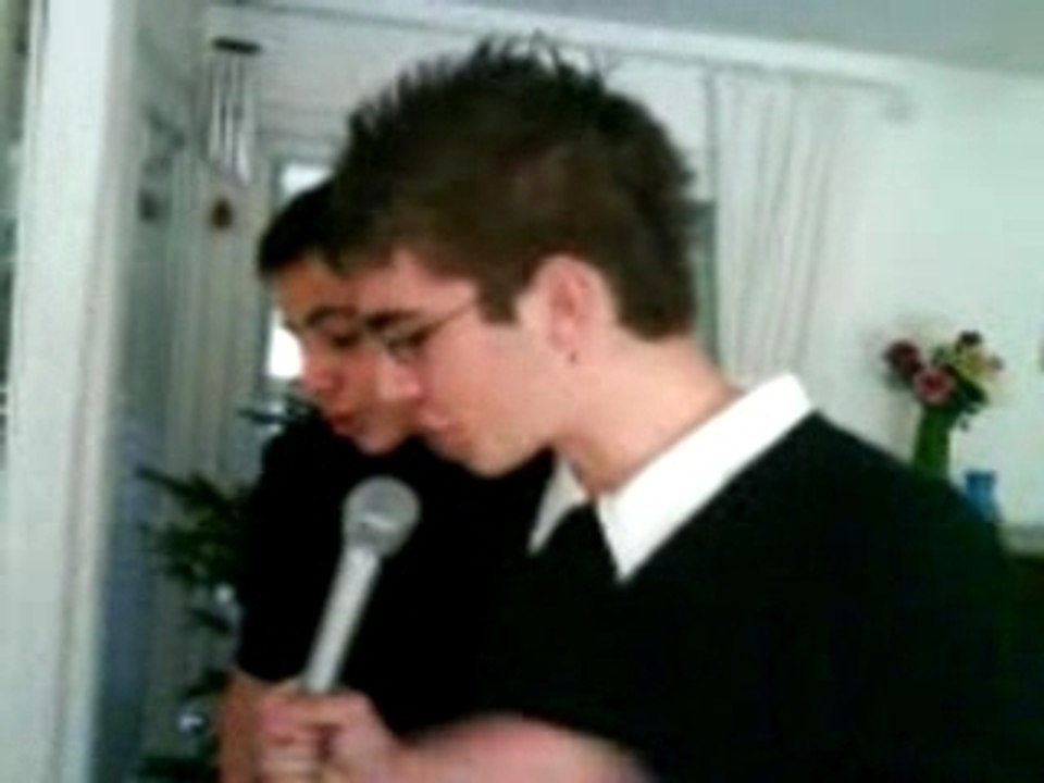 Raph et Romain KARAOKé