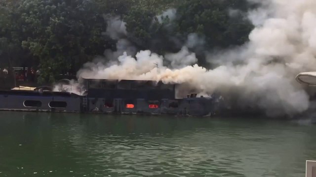 À Boulogne, une péniche d’habitation détruite par les flammes