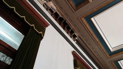 Le plafond du Palais de Justice de Bruxelles s'écroule