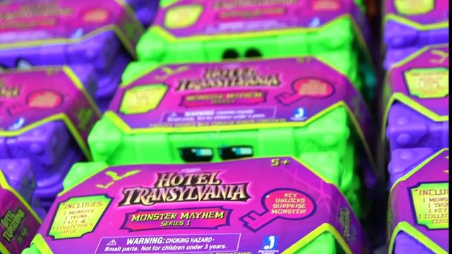 Hotel Transylvania 3 Characters Monster Mayhem Blind Box Toys + Drac, Mavis & Baby Dennis