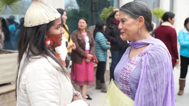 Mujeres indígenas suramericanas participan en campaña de la FAO para erradicar hambre