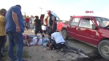 Karaman'da Kamyonet ile Otomobil Çarpıştı 9 Yaralı