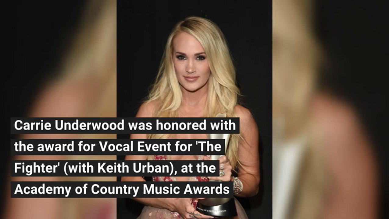 Carrie Underwood is a Feast For The Eyes in a Naked Dress - video  Dailymotion