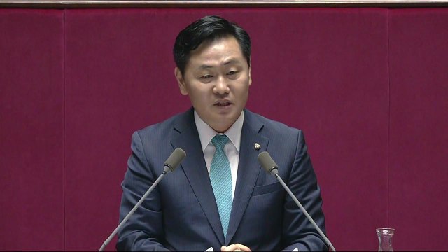 [현장영상] 환상에서 벗어나야 ...김관영 원내대표, 교섭단체 대표연설 / YTN