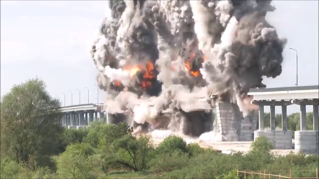 Scenario -- Russian Su-57 Vs. Russian Military Pontoon-Bridge Fleet.