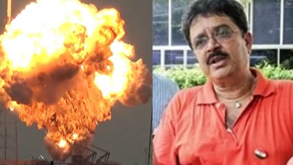 S.V.சேகர் மேடையில் பேசிக்கொண்டிருக்கும் போதே வெடித்து சிதறிய ஸ்பீக்கர்- வீடியோ