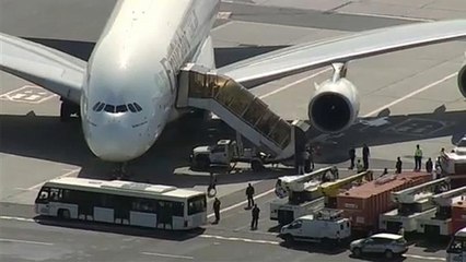 Influenza lehet az Emirates-gép utasainak tömeges megbetegedése mögött