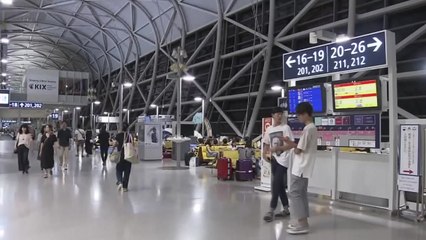 日 간사이공항 내일 국내선 재개...고립 승객 외부 이송 / YTN