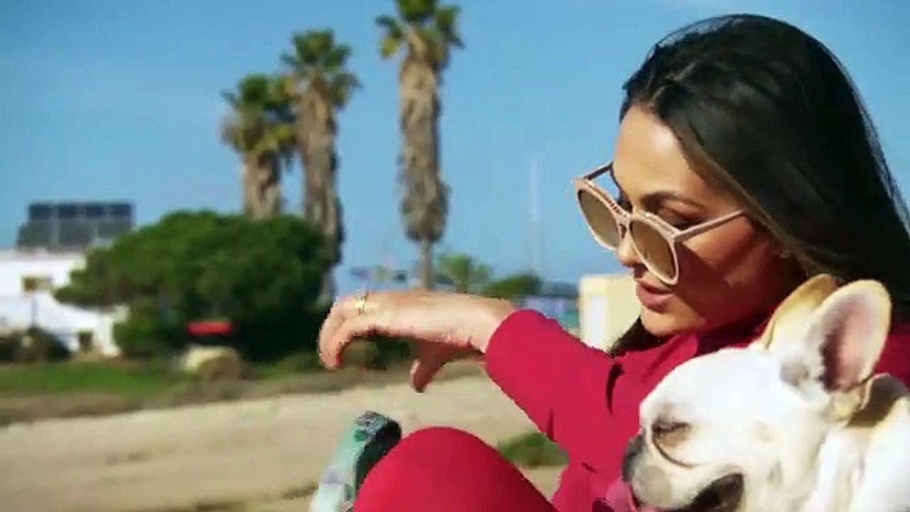 Nikki admits she's overwhelmed with wedding planning and life in general- Total Bellas, July 8, 2018