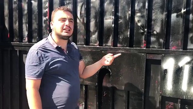 Flormar patronları direnen işçiler ile çalışan işçilerin irtibatını koparmak için kapılara gres yağı sürdürdü