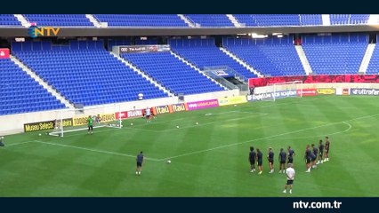 Yıldız futbolcu Neymar, Ronaldo'yu taklit etti