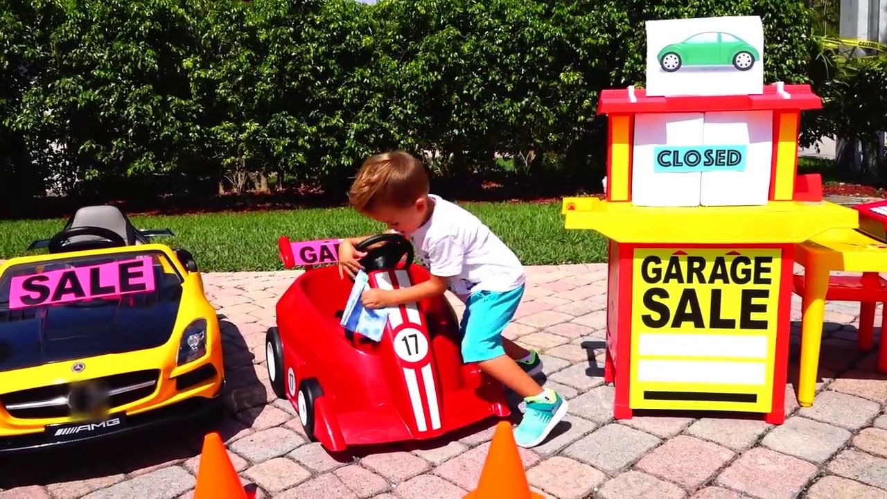 Vlad and Nikita Pretend Play with Toy Cars