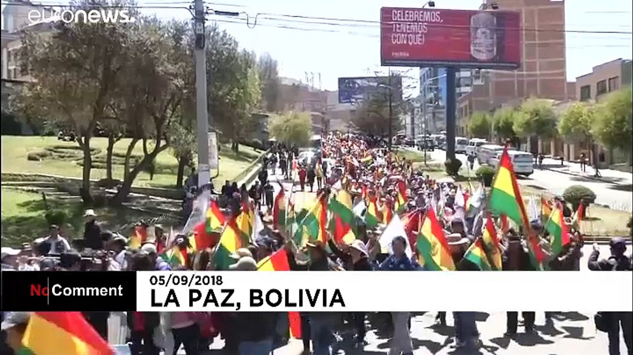 Miles de cultivadores de coca protestan contra Evo Morales