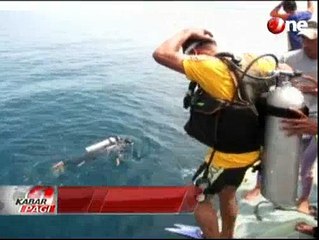 Tim SAR Lakukan Penyelamn Untuk Mencari 6 Nelayan yang Hilang di Selat Madura