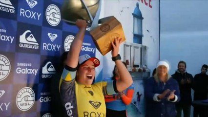 La rivoluzione arriva dal surf: parità salariale tra uomini e donne