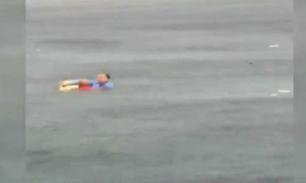 Bostancı'da helikopter düştü, olay yerinden ilk görüntüler