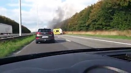 Camion en feu A54