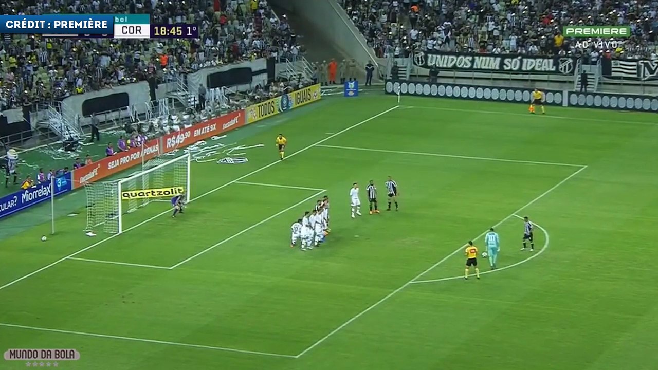 Le sublime coup-franc du gardien de Cearà au Brésil !