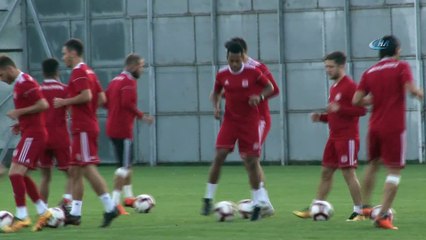 Demir Grup Sivasspor şut çalıştı