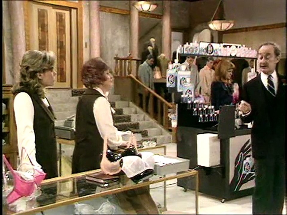 Are You Being Served s01e04 - His & Hers