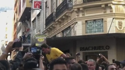 Video viral: Ultraderechista Bolsonaro sometido a cirugía tras ser acuchillado en mitin
