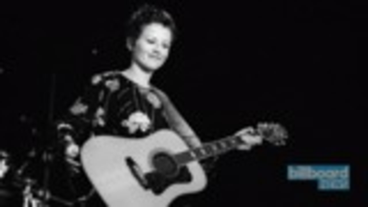 Cranberries Singer Dolores O'Riordan Accidentally Drowns in Bathtub After Drinking | Billboard News