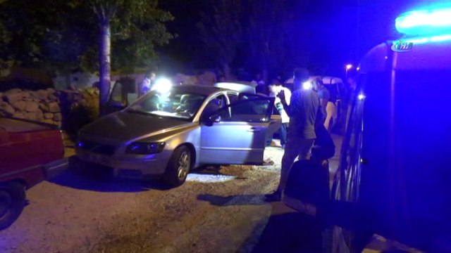 - İhbara giden Polis ekipleri 17 adet ruhsatsız tabanca ele geçirdi