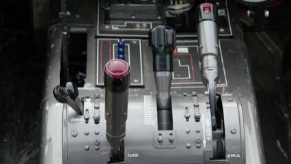 John Cho Talks Fandom and We Look at Han's Speeder from Solo!