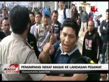 Penumpang Lion Air Nekat Masuk ke Landasan Pacu