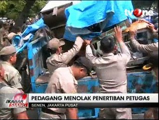 Razia PKL di Kawasan Senen Ricuh