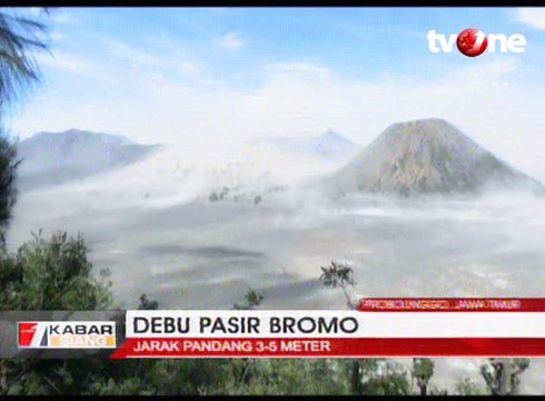 Debu Pasir Gunung Bromo, jarak Pandang 3-5 Meter