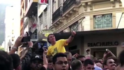 La operación de Jair Bolsonaro culmina con éxito