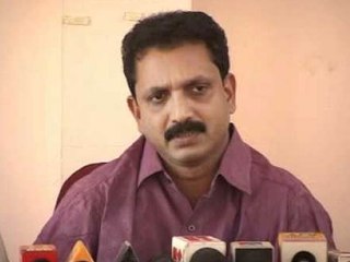 ബന്ദിനെതിരെ സുരയുടെ ഉപദേശം | Oneindia Malayalam