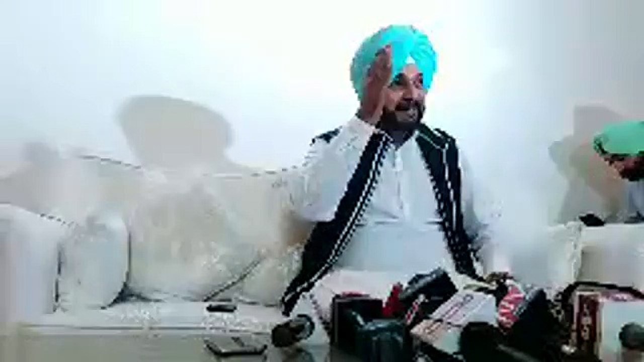 Sidhu over pakistan visa