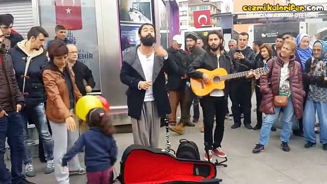 Koray Avcı'dan Bir Neşet Ertaş Hikayesi