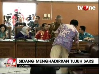 Скачать видео: KPK Hadirkan 7 Saksi di Sidang Praperadilan Budi Gunawan