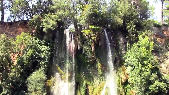 Sillans-La cascade