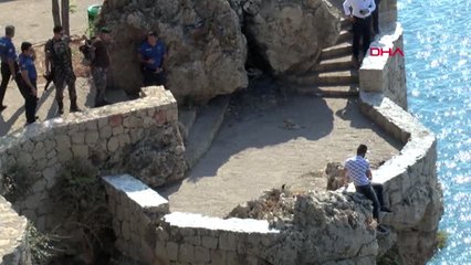 Antalya Birlikte Yaşadığı Kadın Evin Terk Edince Ölmeye Kalkıştı