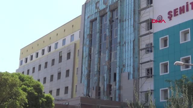 Gaziantep Hastane Önündeki Demir İskele Çöktü 4 İşçi Yaralı
