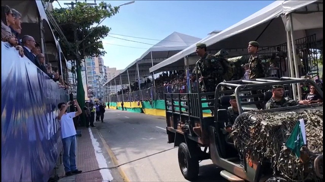 Desfile Cívico em Guarapari