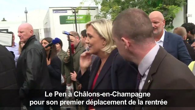 Le Pen s'exprime à la foire de Châlons-en-Champagne
