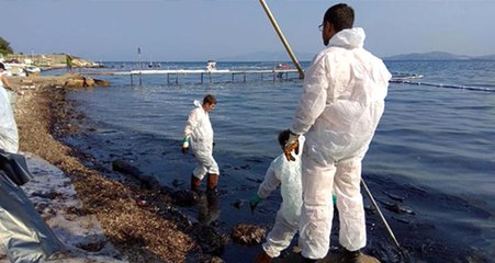 Son Dakika! Bakan Kurum: İzmir'in Aliağa İlçesinde Deniz Kirliliğine Sebep Olan Gemiyi Tespit Ettik