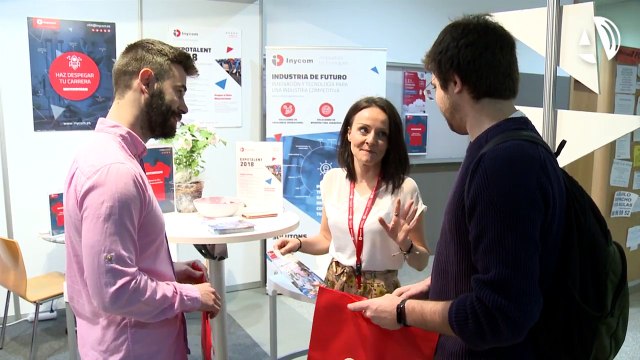 Más de 60 entidades ofrecen a los estudiantes oportunidades laborales en la XIV Feria EmpeZar