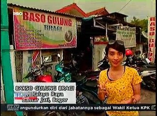 Mencicipi Uniknya Bakso Gulung