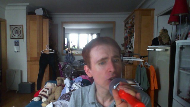 Wiwi égratigne baci baci de Carole Laure