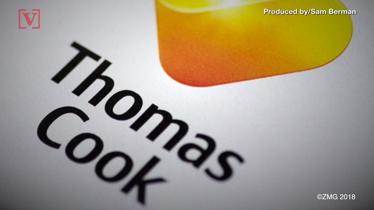 Newlyweds Kicked Off Plane for Complaining About the Food: Report