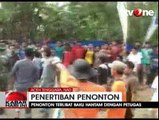 Penonton Balap Motor Baku Hantam Lawan Aparat