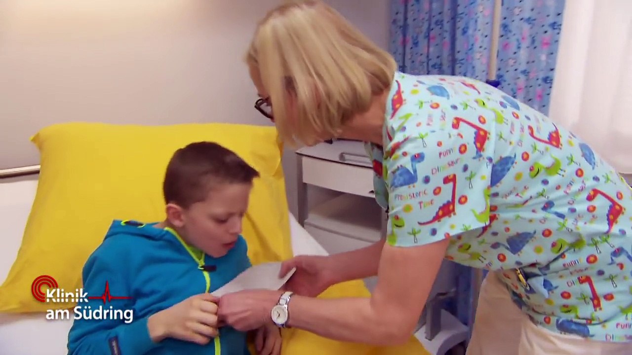 Make-up Fail: Elisa (14) will keine Pickel mehr haben! | Klinik am Südring | SAT.1 TV