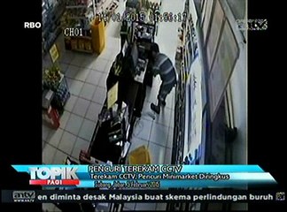 Seorang ABG 15 Tahun Mencuri di Minimarket