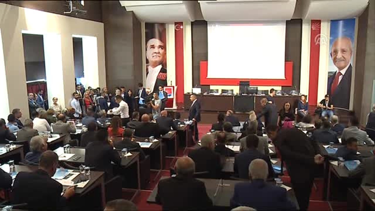 Kılıçdaroğlu: "İzmir, Türkiye'nin Çağdaş Dünyaya Açılan Kapısıdır"